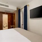 Alojamento de Acomodação e Pequeno-almoço H - 4*