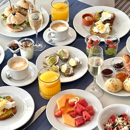 H - ベッド・アンド・ブレックファスト