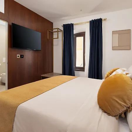 ベッド・アンド・ブレックファスト H - 4*