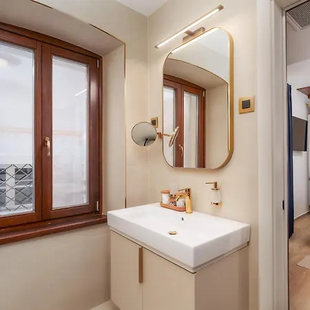 H - ベッド・アンド・ブレックファスト 4*