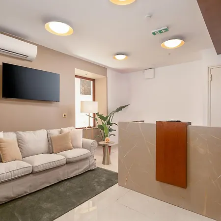 B&B H - 4*
